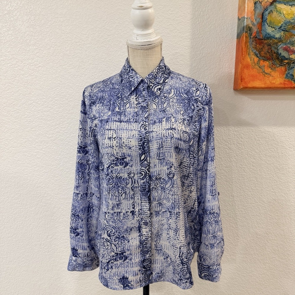 Chico's Women's 0 Blue White Paisley Button Front Long Sleeve Blouse‎
